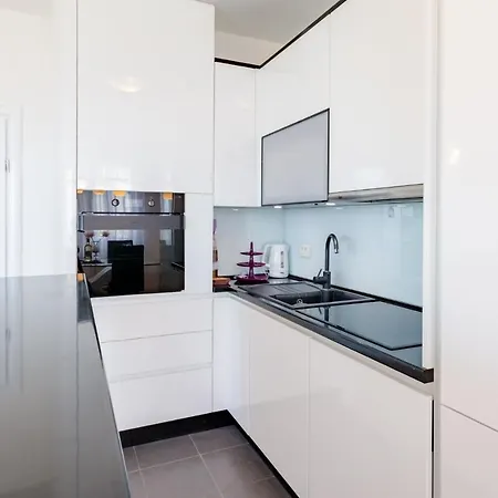 With Wifi - 15923 Apartment